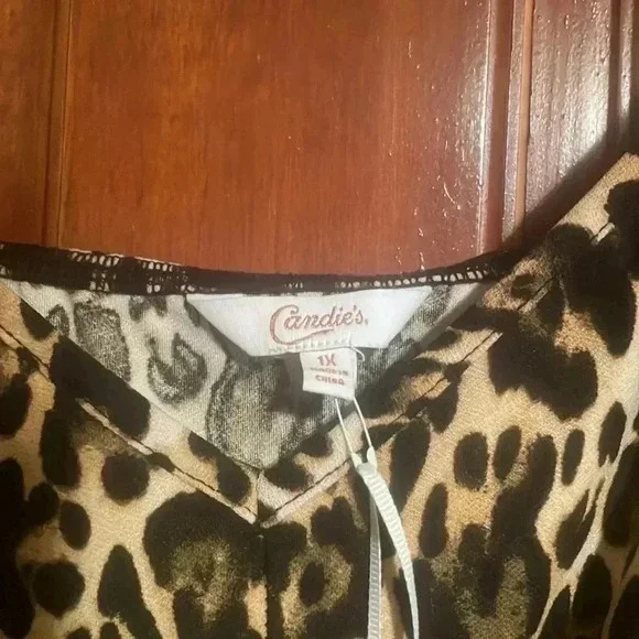 Candie’s leopard print jumpsuit - Picture 4 of 7